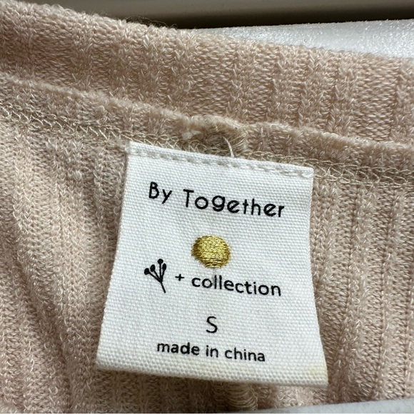 Boutique Ribbed Sweater - Picture 5 of 6